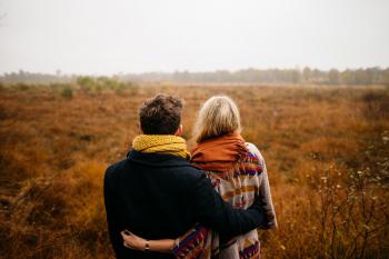  :1686123737_couple.jpg